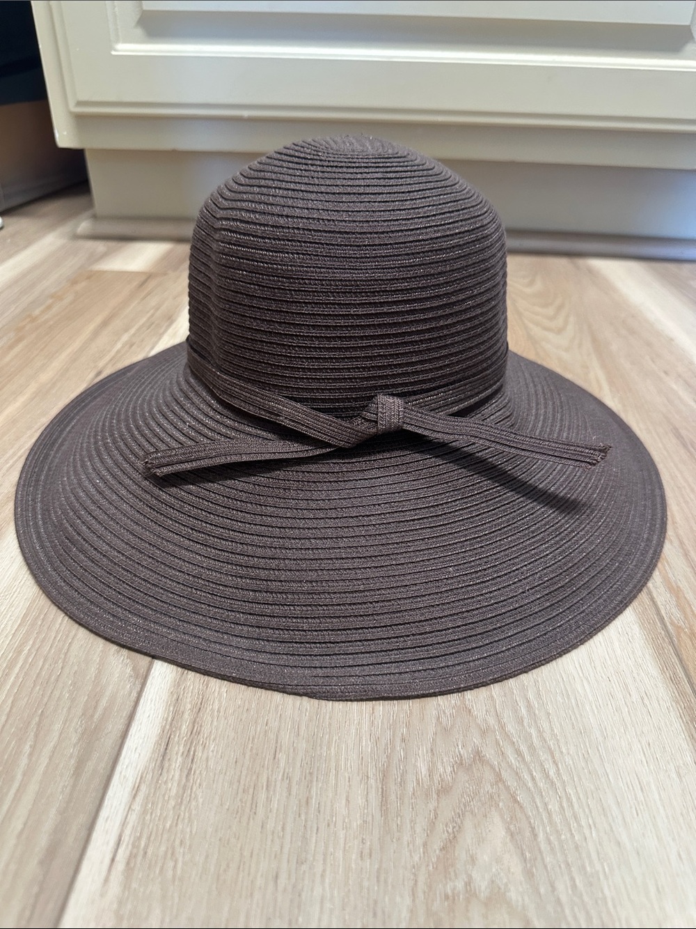 Charming Charlie Espresso Brown Woven Summer Beach Hat Bow Trim NWT